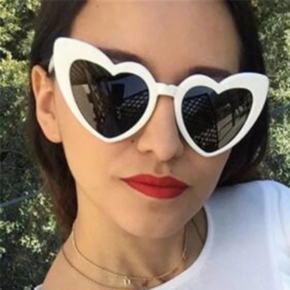 Retro White Haert Cat Eye Design Sunglasses - Picture 2 of 8